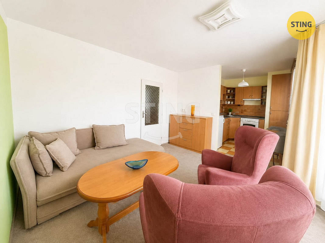Pronájem bytu 1+kk 38 m² – fotografie 3