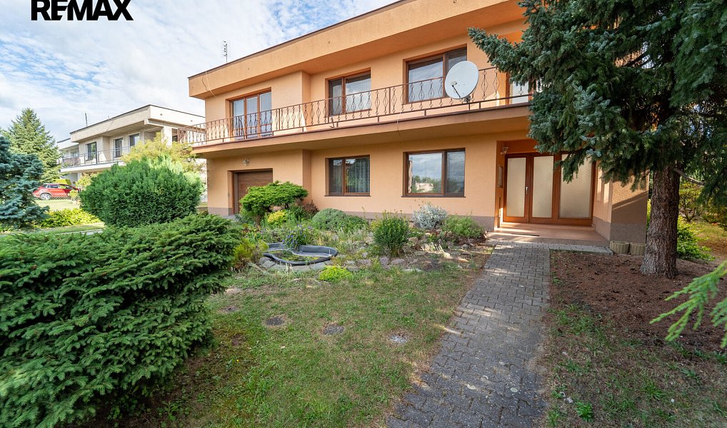 Prodej domu 234 m² s pozemkem 999 m², Týnec nad Labem – náhled fotky 3