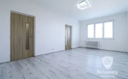 Pronájem bytu 2+1 58 m², Wednesbury, Kladno - Kročehlavy