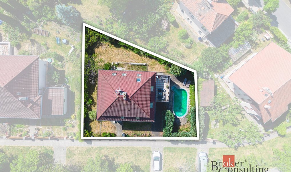 Prodej domu 250 m² s pozemkem 574 m², Plzeň – náhled fotky 6