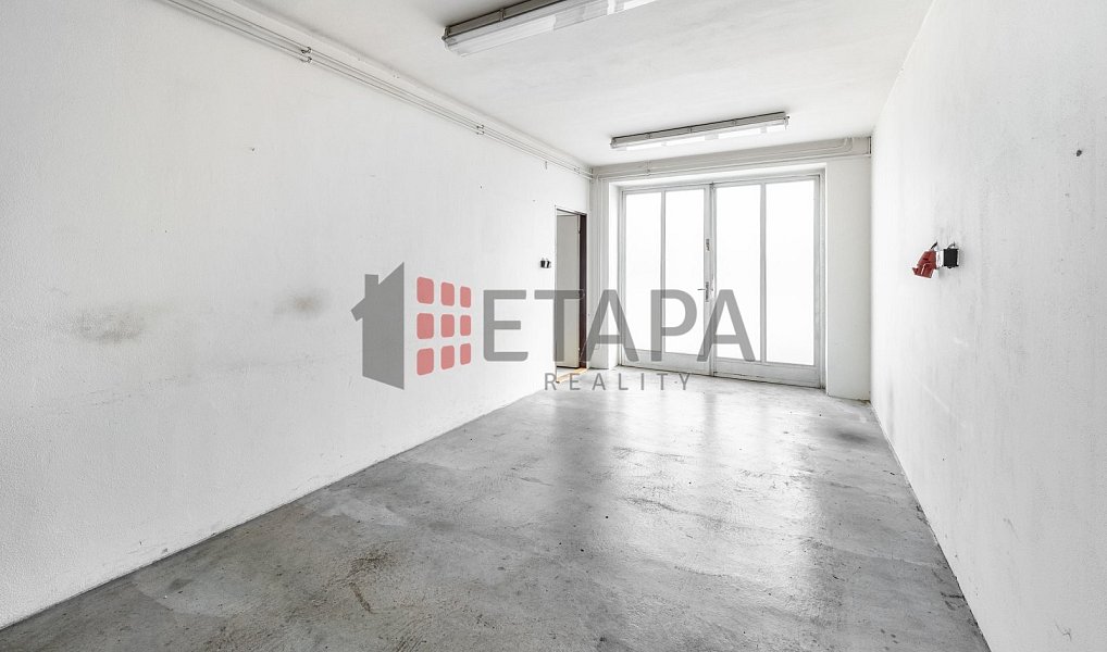 Prodej obchodních prostor 902 m², České Budějovice – náhled fotky 16