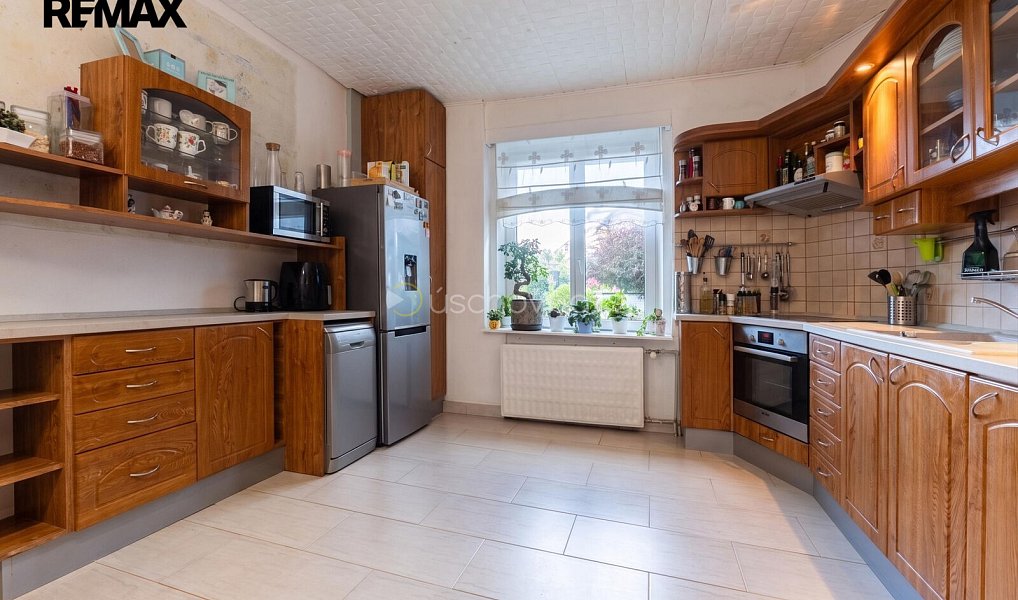 Prodej domu 124 m² s pozemkem 130 m², Chomutov – náhled fotky 2