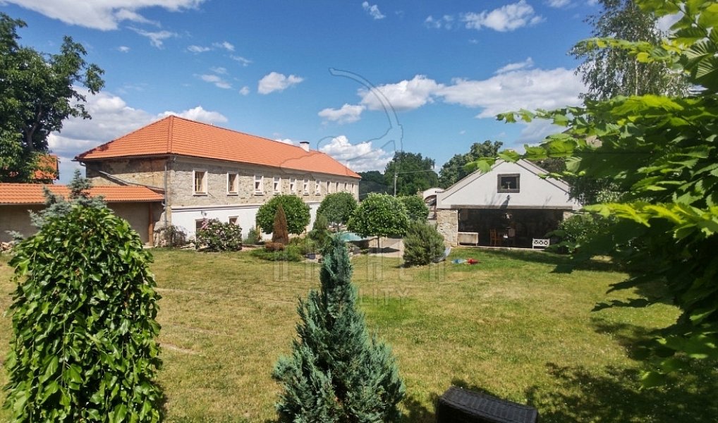 Prodej ubytovacího objektu 340 m², Želenice – náhled fotky 5