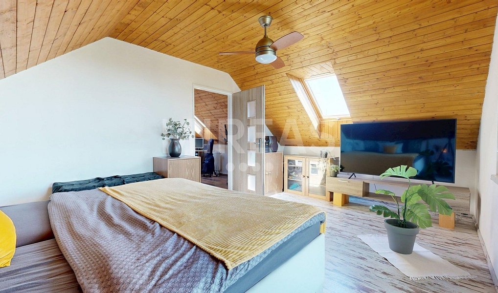 Prodej domu 185 m² s pozemkem 1 030 m², Krchleby – náhled fotky 9