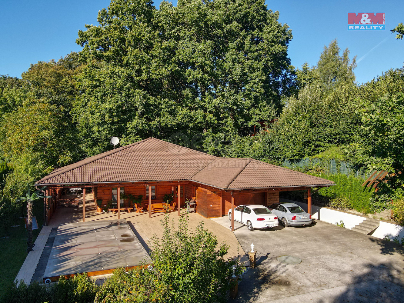 Prodej domu 250 m² s pozemkem 2 228 m²