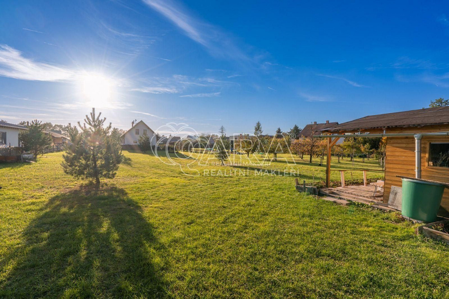 Prodej stavebního pozemku 528 m² – fotografie 2