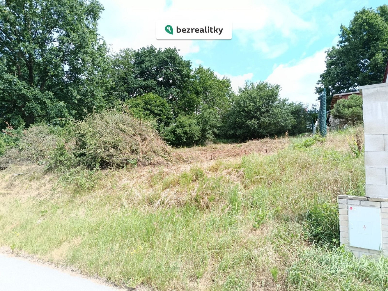 Prodej stavebního pozemku 899 m² – fotografie 3