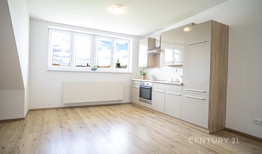 Pronájem bytu 3+kk 74 m², Znojmo – fotka 1 z 17