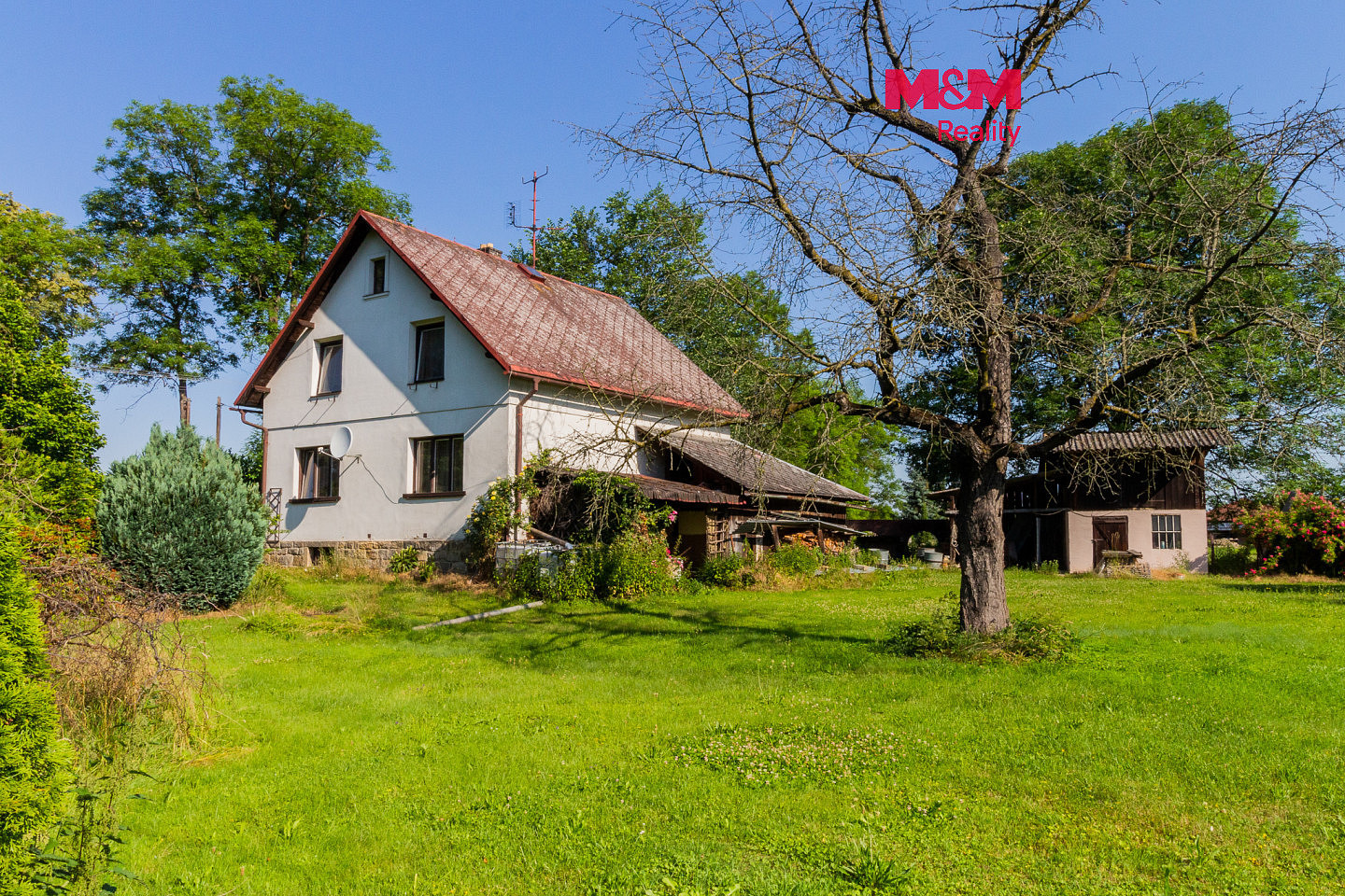 Prodej domu 127 m² s pozemkem 2 699 m²