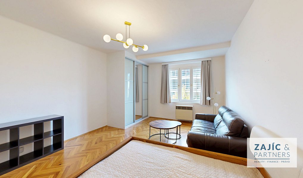 Pronájem bytu 1+1 53 m², Praha – fotka 1 z 11