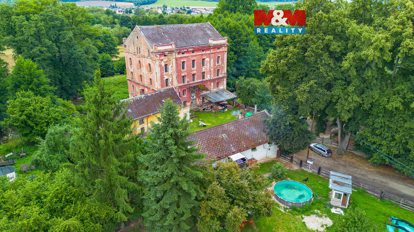 Prodej obchodních prostor 934 m²