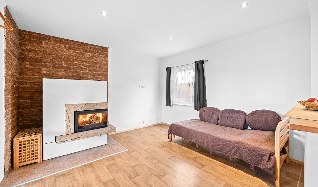 Prodej domu 44 m², Louňová – fotka 1 z 34