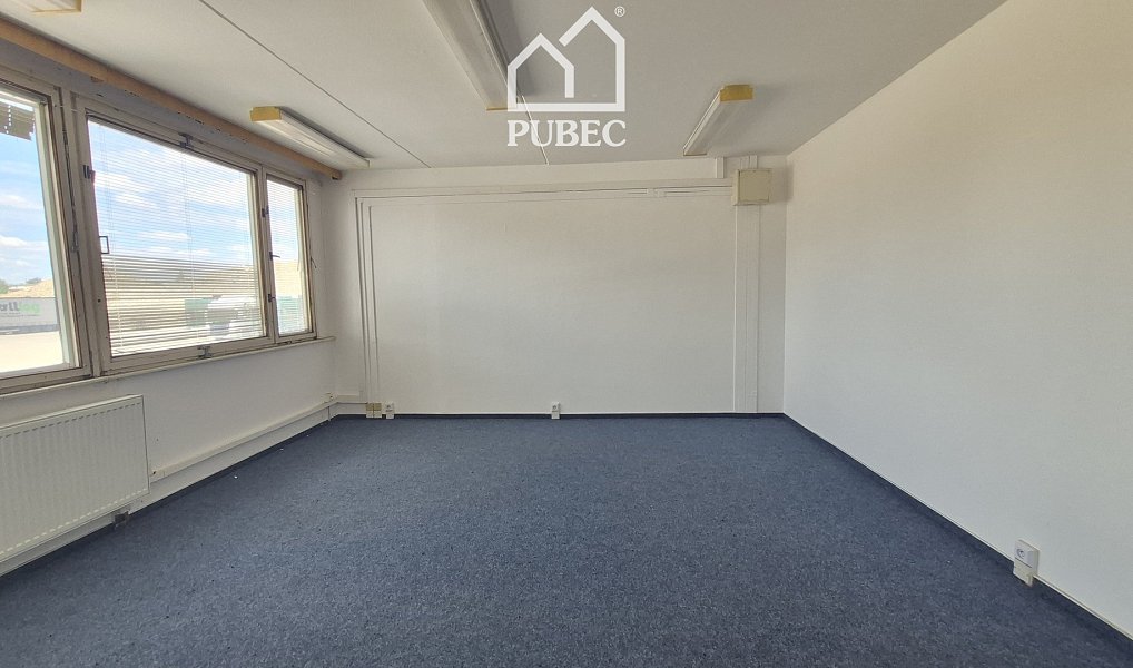 Pronájem kanceláře 22 m², Rokycany – fotka 1 z 8