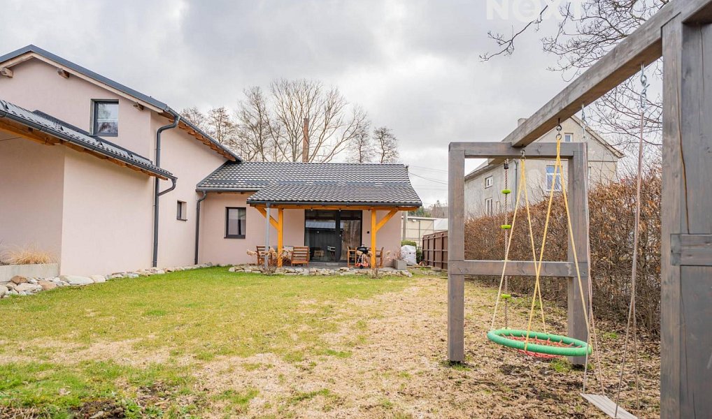 Prodej komerčního objektu (jiného typu) 57 m², Staré Město – náhled fotky 11