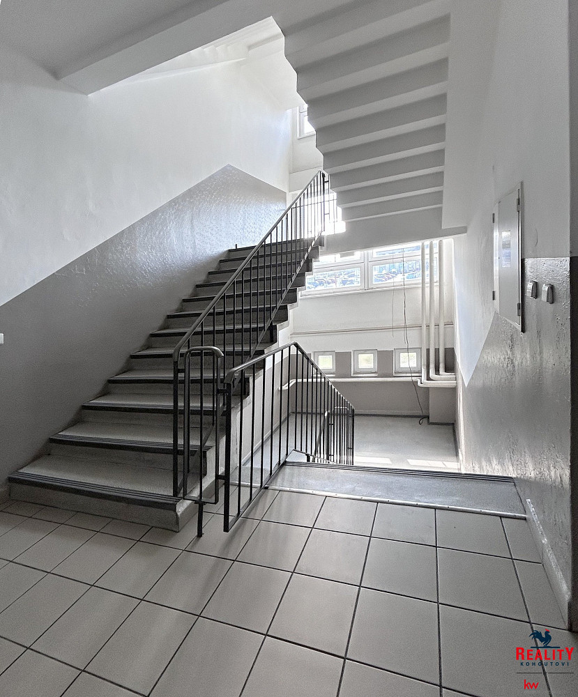 Pronájem skladovacích prostor 17 m² – fotografie 3