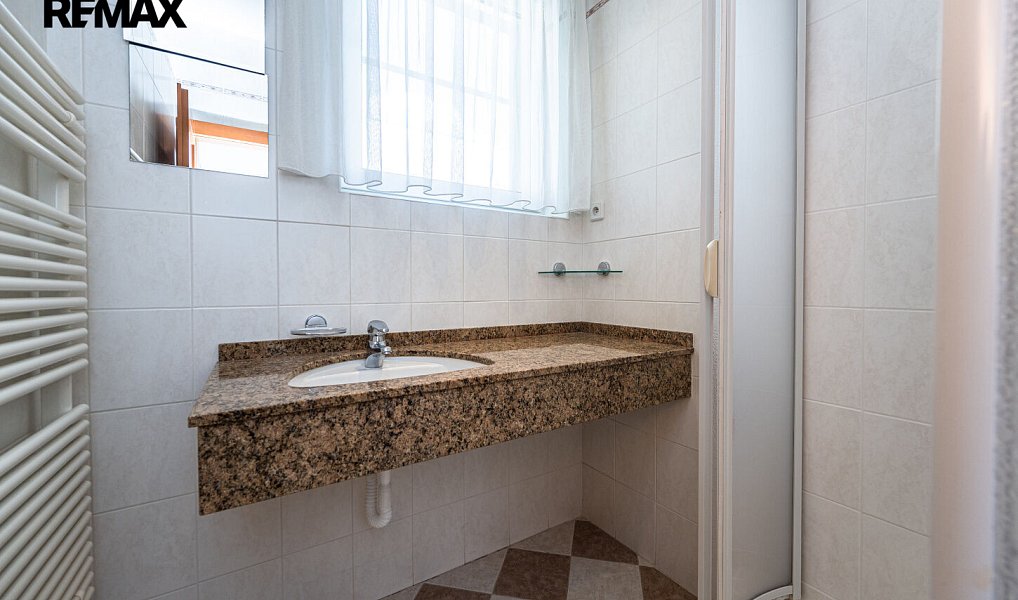 Pronájem domu 256 m² s pozemkem 222 m², Praha – náhled fotky 6