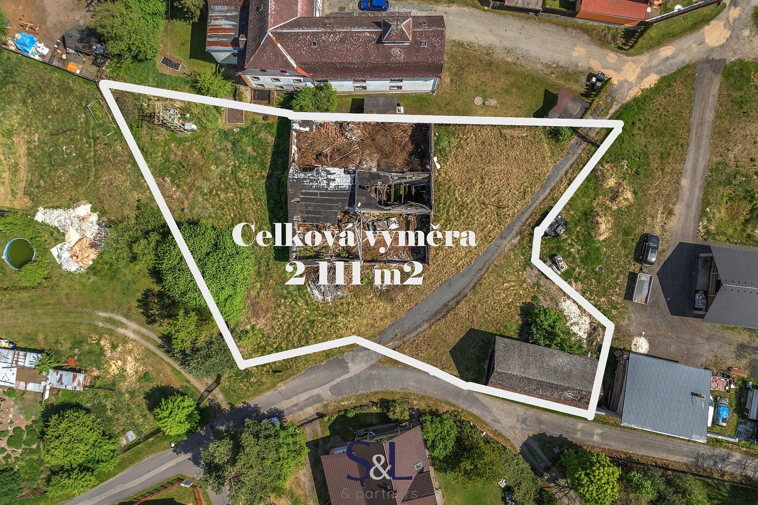 Prodej stavebního pozemku 2 111 m², Jestřebí