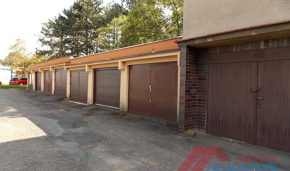 Pronájem garáže, 20 m2, elektřina k dispozici, ul. O. Scheinpflugové, Slaný, Slaný – náhled fotky 6
