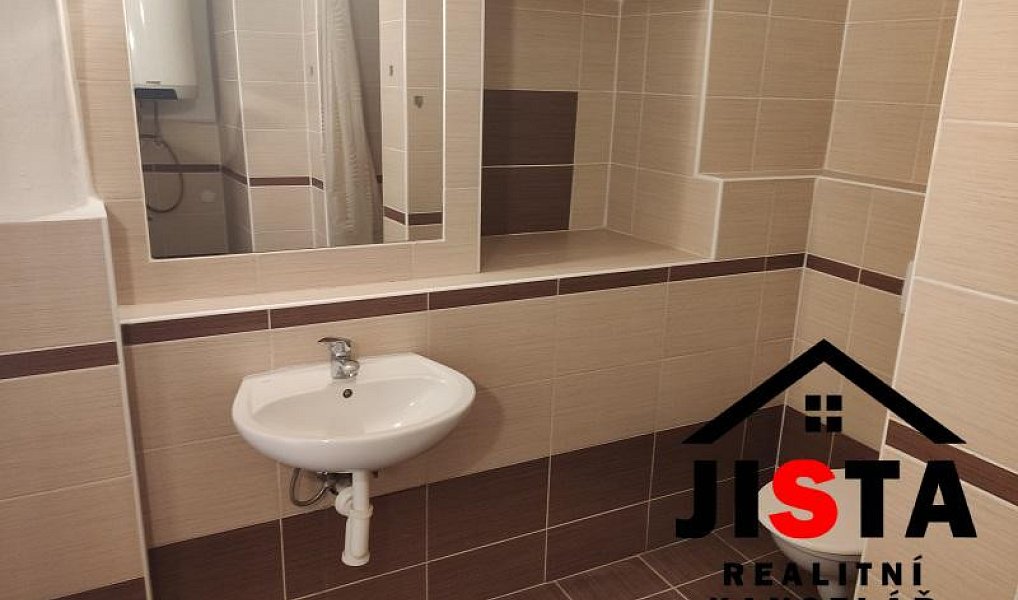 Pronájem bytu 2+kk 70 m², Šternberk – náhled fotky 8