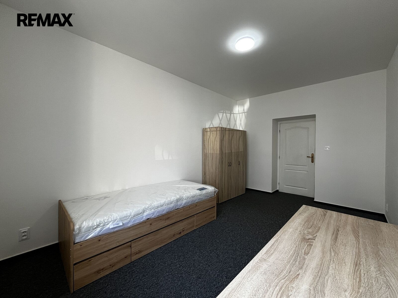 Pronájem pokoje 15 m² – fotografie 5