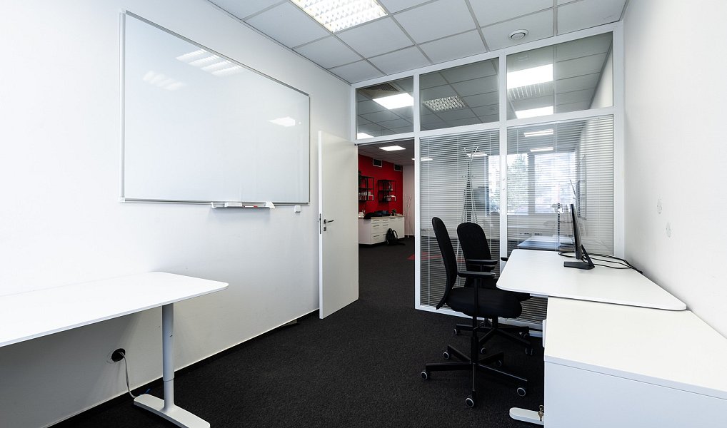 Pronájem skladovacích prostor 656 m², Praha – náhled fotky 2