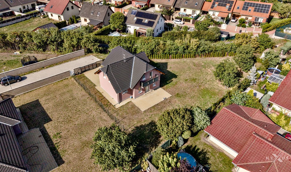 Pronájem domu 138 m² s pozemkem 1 024 m², Postřižín – náhled fotky 28