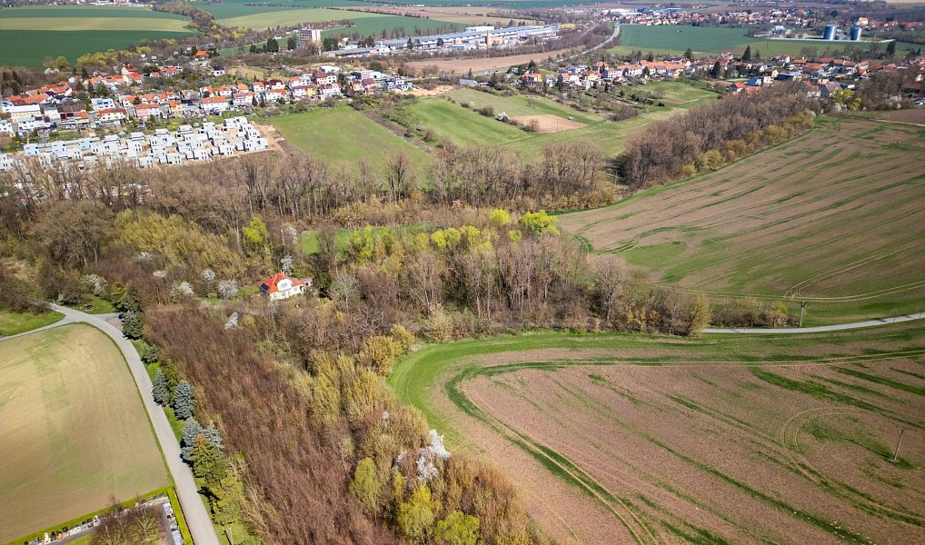 Prodej stavebního pozemku 7 787 m², Rousínov – náhled fotky 2