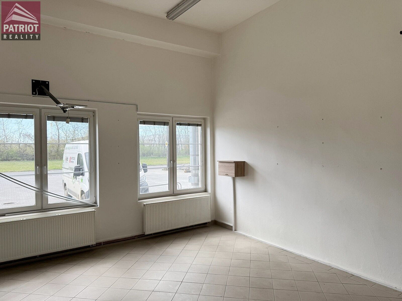 Pronájem skladovacích prostor 200 m² – fotografie 5