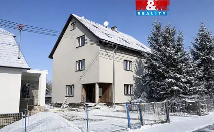 Prodej domu 280 m² s pozemkem 943 m², Podhradní Lhota, okres Kroměříž