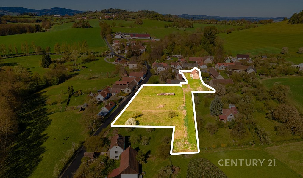 Prodej stavebního pozemku 5 613 m², Soběšice – náhled fotky 3