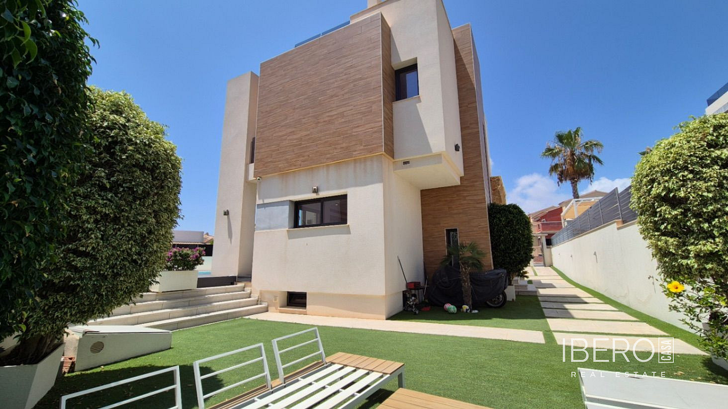 Prodej domu 205 m² s pozemkem 466 m² - Vista 6