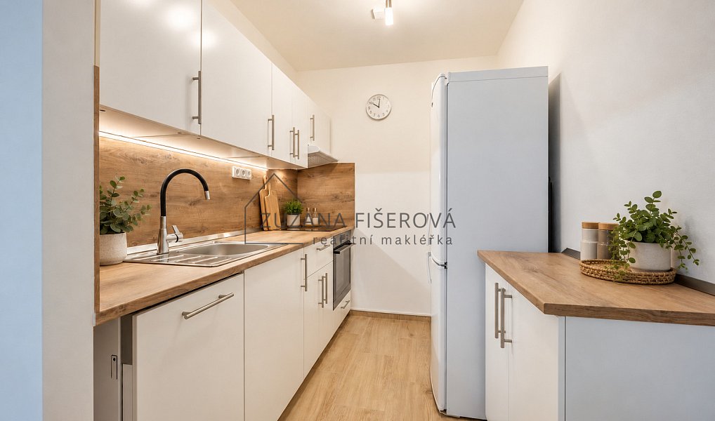 Pronájem bytu 2+kk 42 m², Praha – fotka 1 z 11