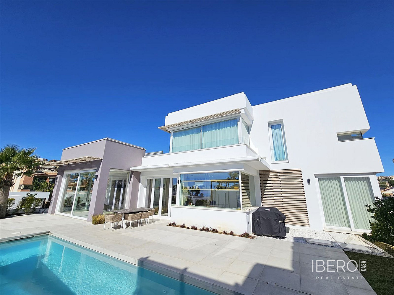 Prodej domu 357 m² s pozemkem 514 m²