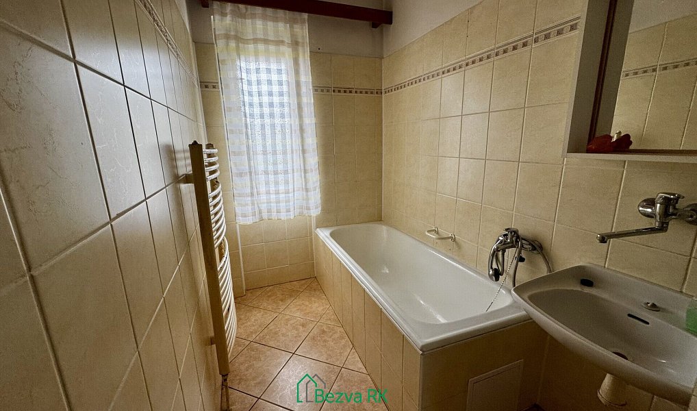 Prodej domu 275 m² s pozemkem 789 m², Zbiroh – náhled fotky 13