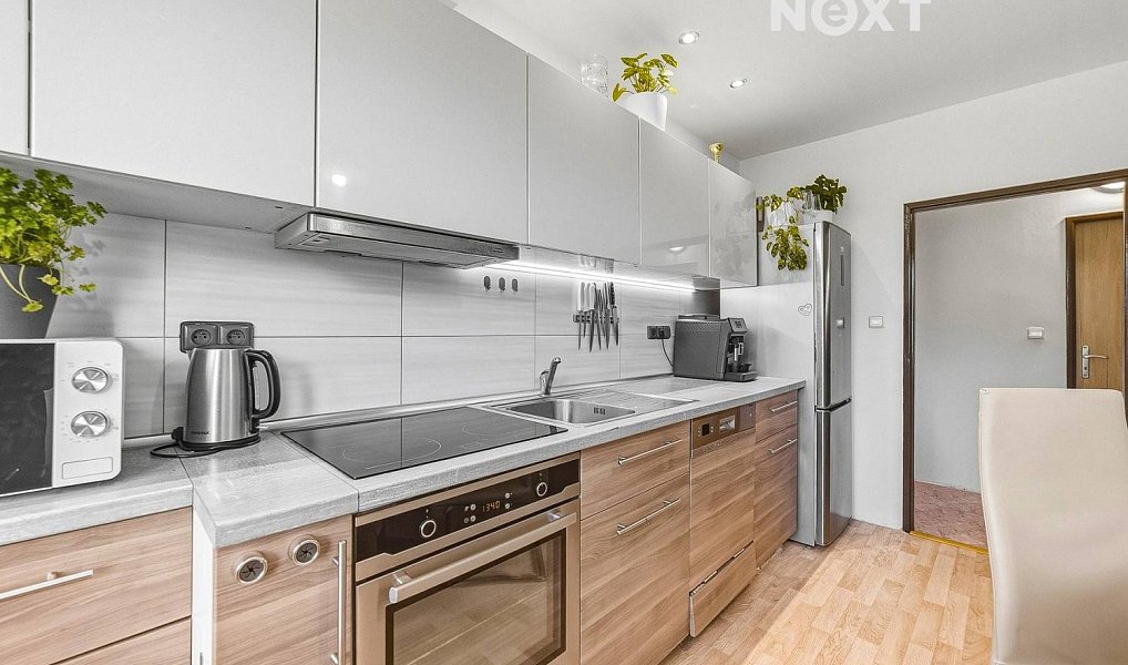 Prodej bytu 3+1 70 m², Nové Město – náhled fotky 2