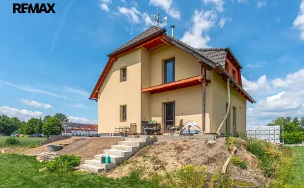 Prodej domu 107 m² s pozemkem 1 233 m², Sezemice - Veská, okres Pardubice
