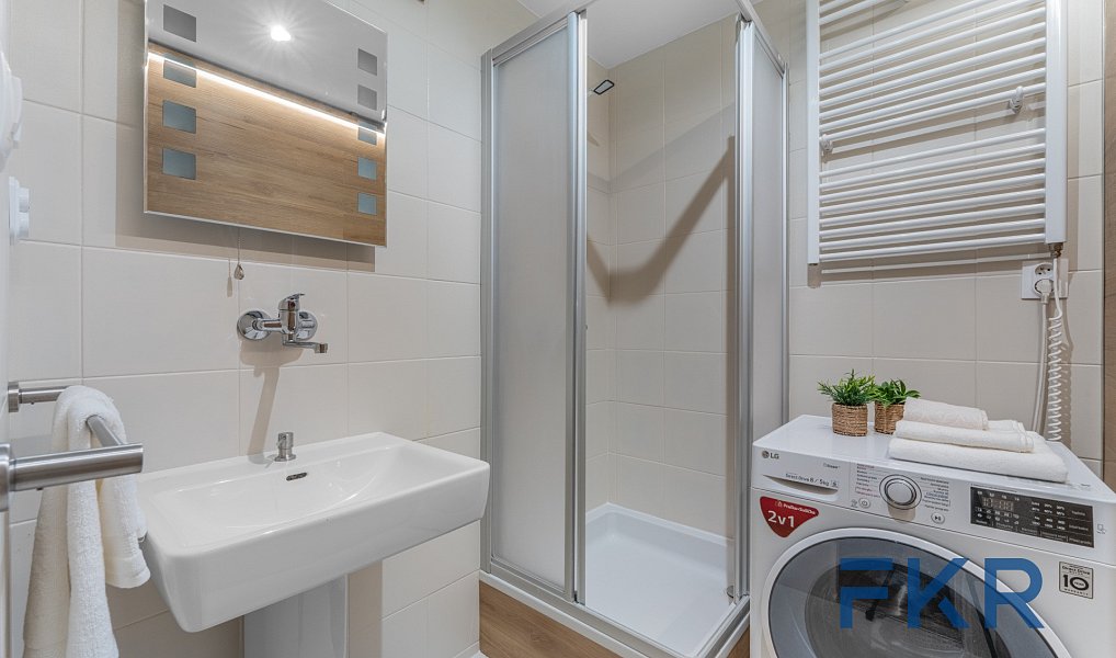 Prodej bytu 2+1 54 m², Praha – náhled fotky 3