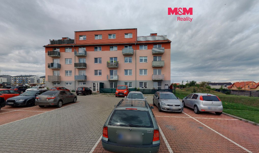 Prodej bytu 2+kk 52 m², Chýně – fotka 1 z 15