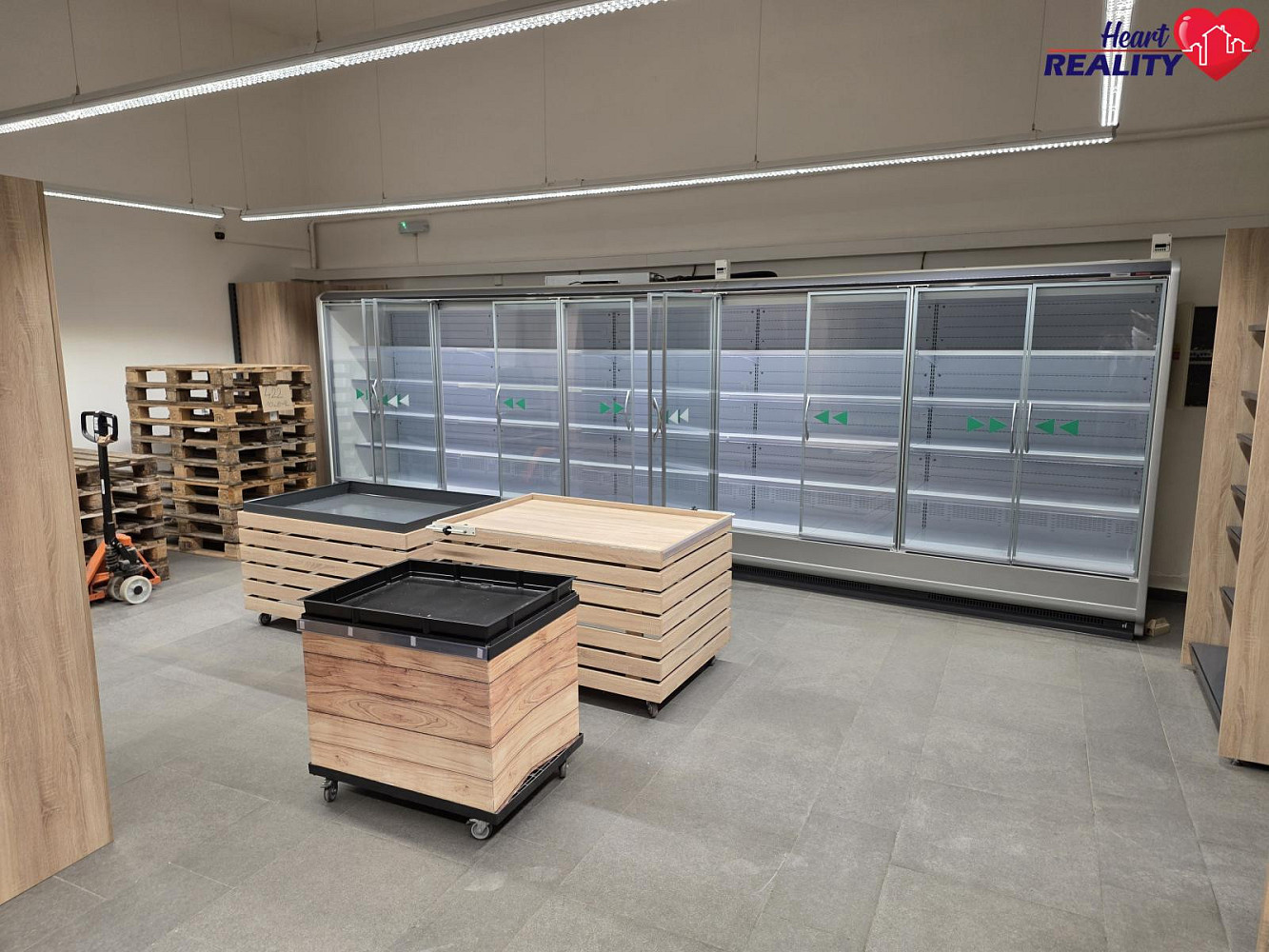 Pronájem obchodních prostor 198 m² – fotografie 4