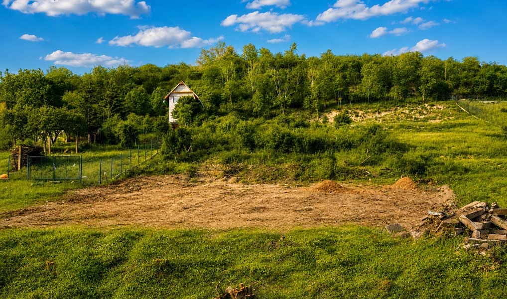 Prodej stavebního pozemku 1 850 m², Žalhostice – náhled fotky 2