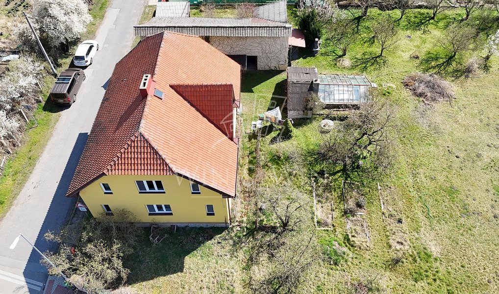 Prodej domu 240 m² s pozemkem 1 084 m², Dřísy – náhled fotky 6