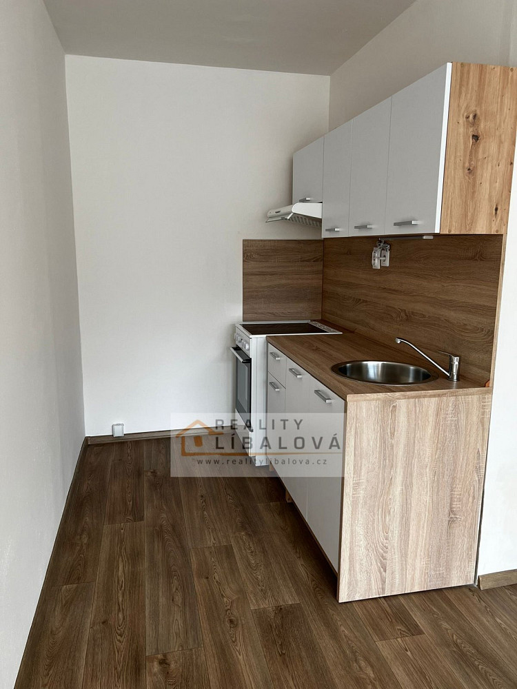 Pronájem bytu 2+kk 40 m²