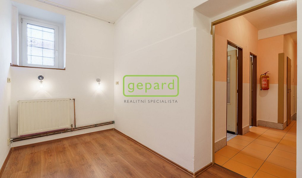 Pronájem obchodních prostor 112 m², Karlovy Vary – náhled fotky 10