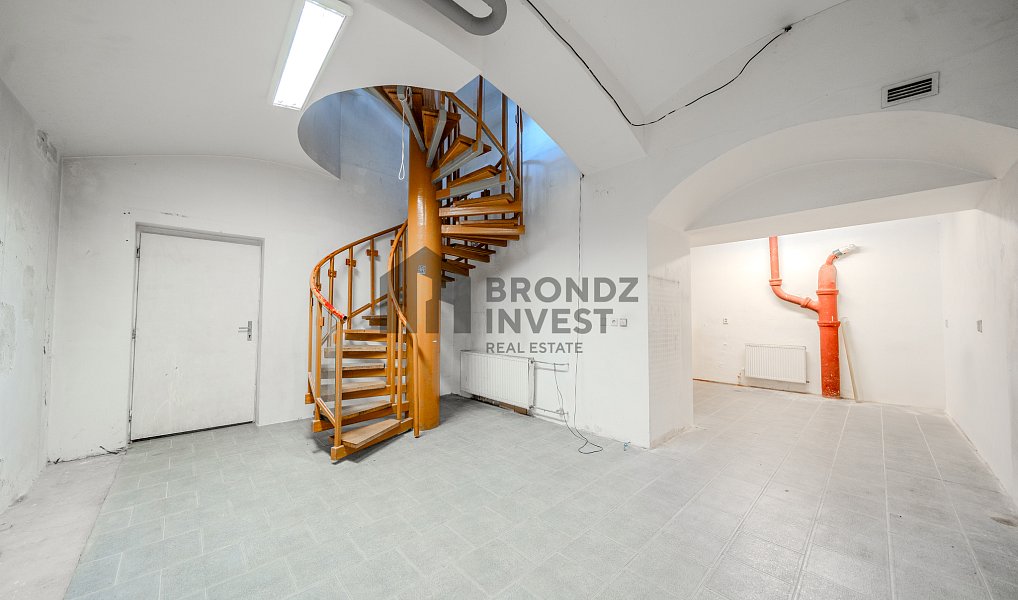 Pronájem obchodních prostor 101 m², Praha – náhled fotky 12