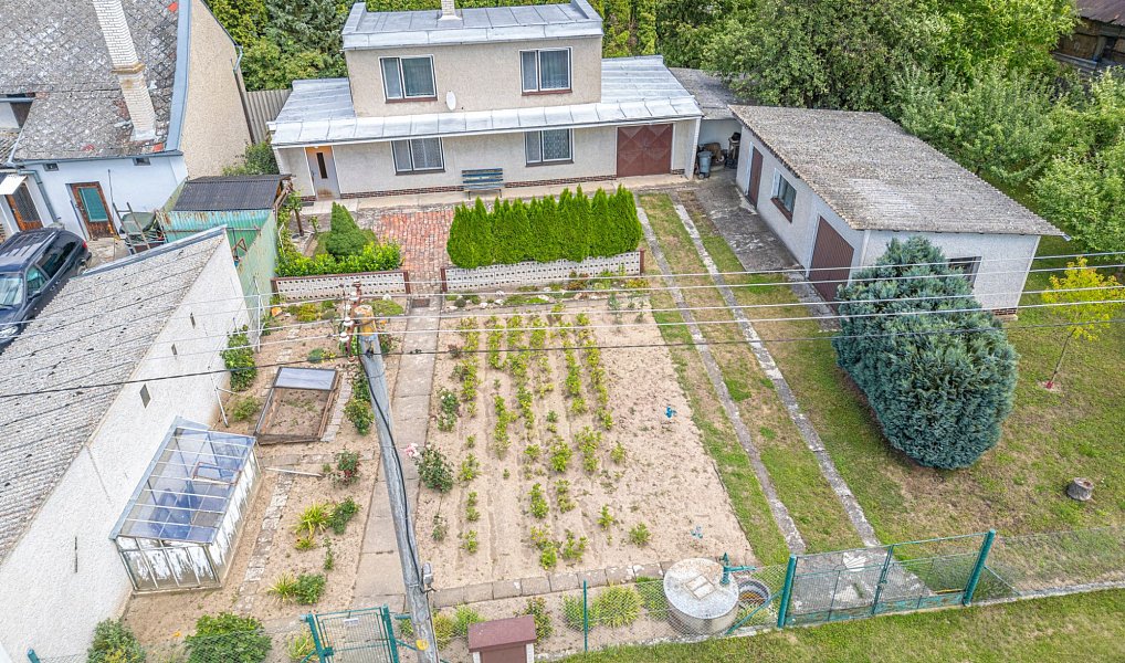 Prodej domu 173 m² s pozemkem 996 m², Uničov – náhled fotky 36