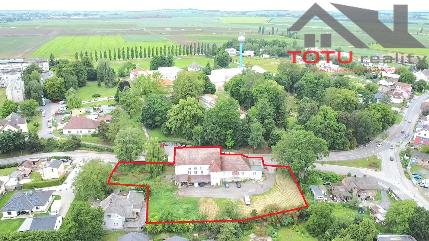 Prodej obchodních prostor 1 100 m²