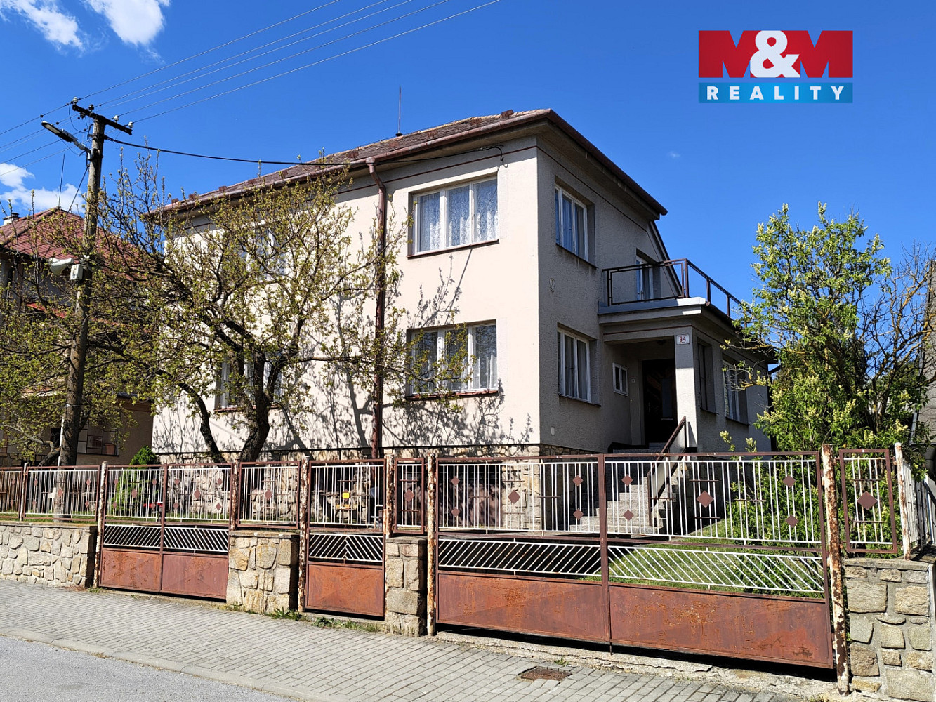 Prodej domu 200 m² s pozemkem 1 546 m² — photo 2