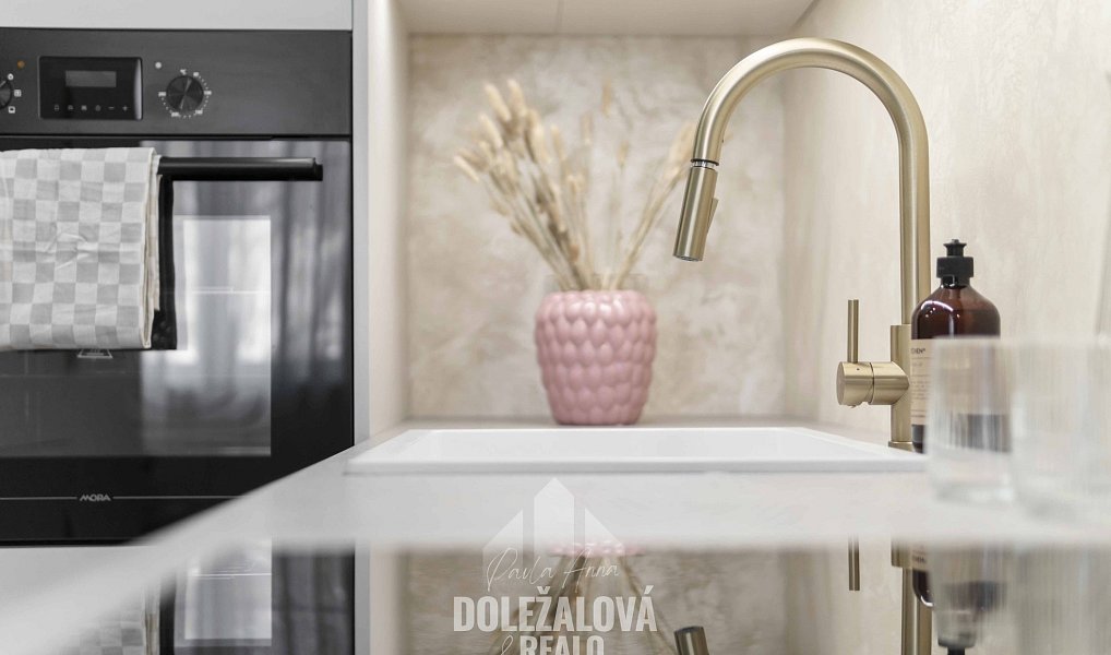 Prodej bytu 1+kk 25 m², Praha – náhled fotky 4
