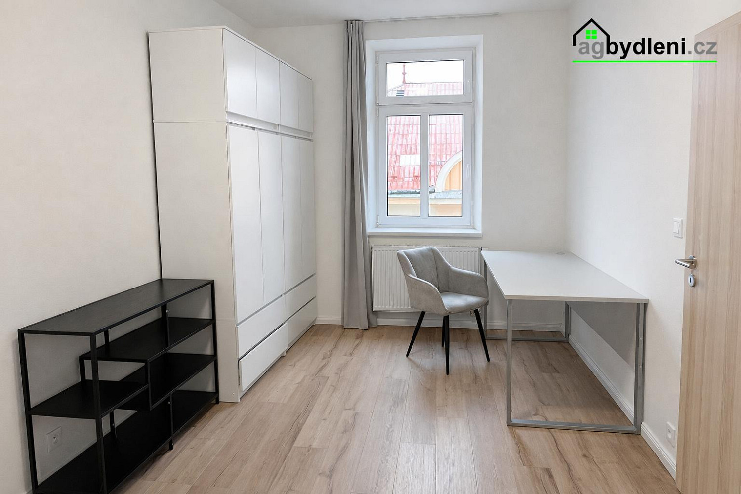 Pronájem bytu 2+kk 34 m² - Widok 3