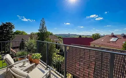 Prodej bytu 4+kk 128 m², náměstí Pod lípou, Praha 5 - Holyně